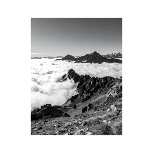 Wandbild Wolkenmeer den Alpen Schwarz Weiss 1