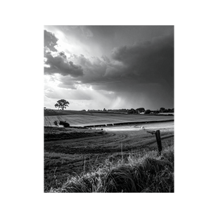 Wandbild Regen über Feldern Schwarz Weiss 2