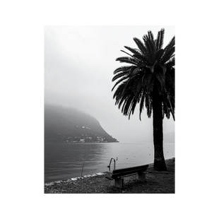 Wandbild Nebeliger Luganersee Schwarz Weiss 2